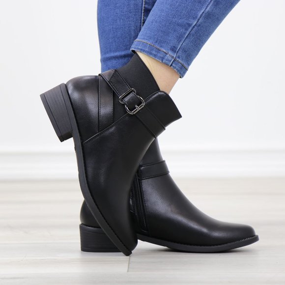 Black Synthetic Leather Chelsea Round Toe Low Heel Ankle Boots - Picture 6 of 12